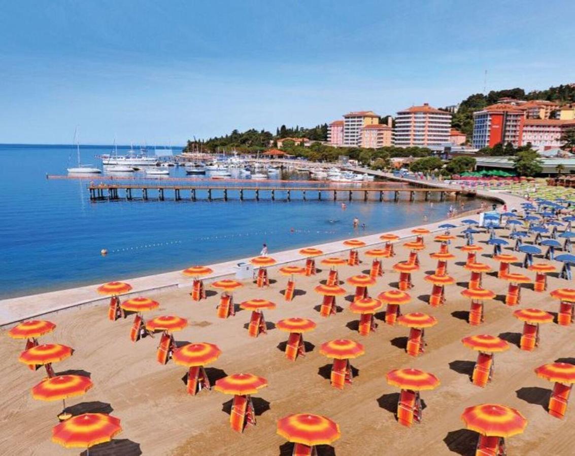 Apartments Furlan Portorose Esterno foto